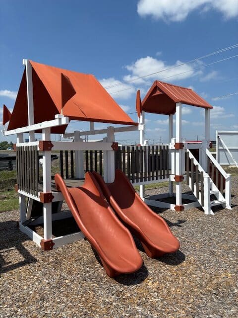 DISPLAY Custom Swing Kingdom Custom HOA Playset