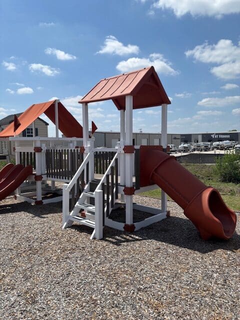 DISPLAY Custom Swing Kingdom Custom HOA Playset - Image 2