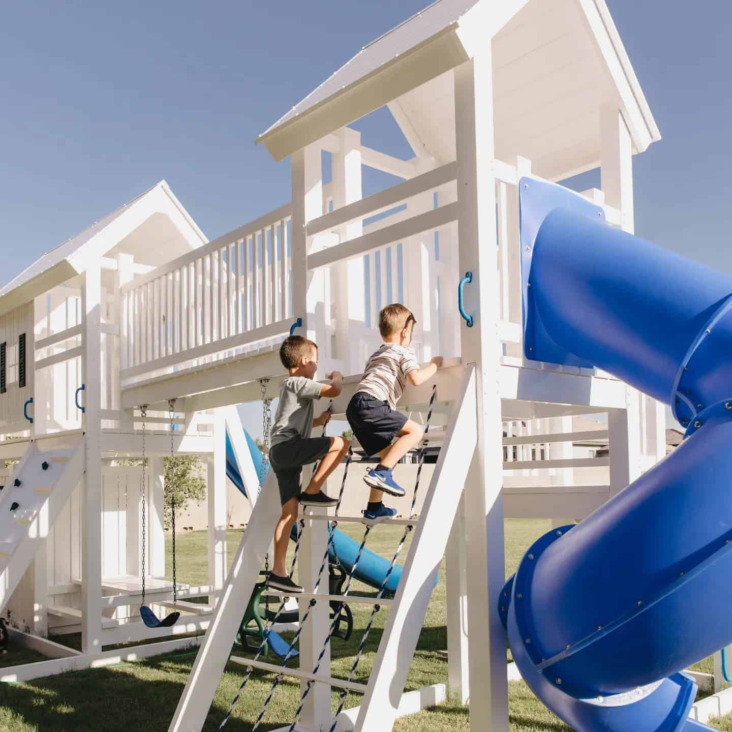 The Villa - Backyard Swing Set - Image 6